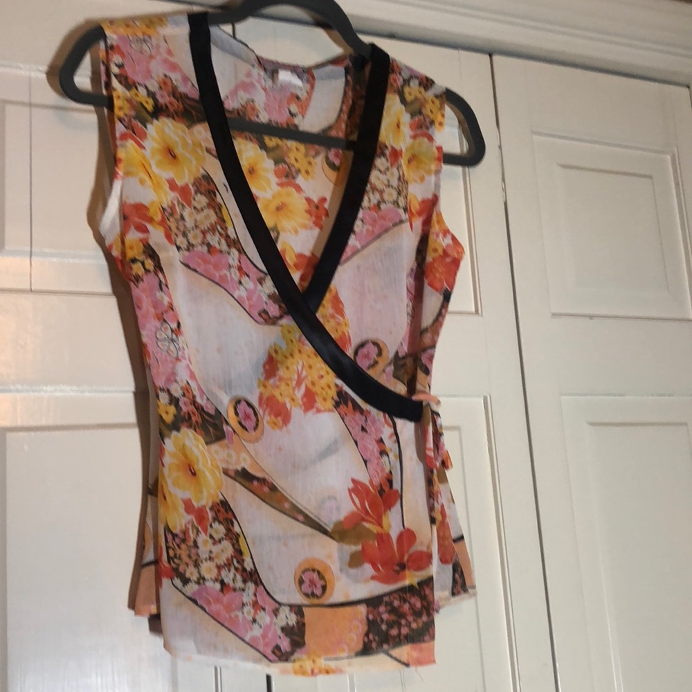 Miss Me Tropical flirty Wrap Shirt SZ M